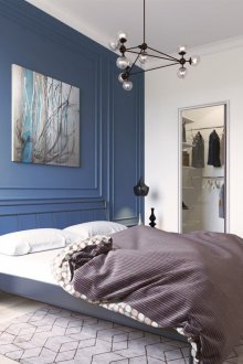 Dinding biru di dalam bilik tidur