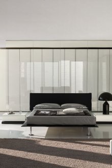 Черно-бели високотехнологични мебели за спалня