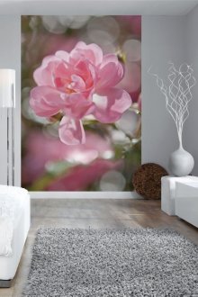 Стенопис с розово цвете в спалнята