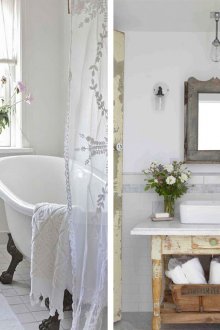 White transparent curtains in the bathroom in the style of shabby chic