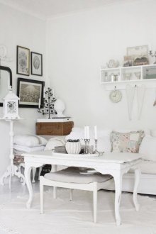 Beautiful decor to create an interior in the style of shabby chic