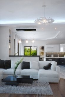 Minimalistisches weißes Ecksofa