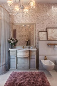 Бяла и люлякова баня в класически стил