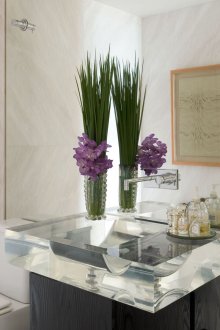 Countertop telus bergaya di bilik mandi