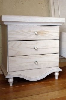 Пепелно нощно шкафче