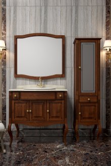 Мебели от кафяв бук за банята