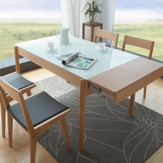 Трапезарна маса и столове, изработени от бук и стъкло