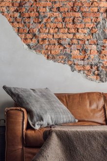 Дневна от тухлена стена в стил Steampunk