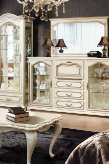 Класически мебели от дъб