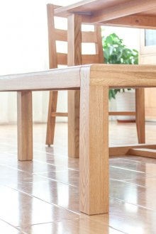 Лека дъбова пейка