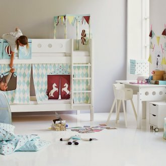 Мебели от бял модерен детски дъб