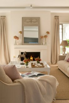 Бежов и розов хол