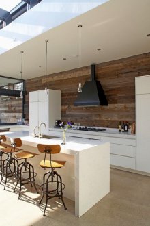 Fancy light bulbs as lights in the kitchen