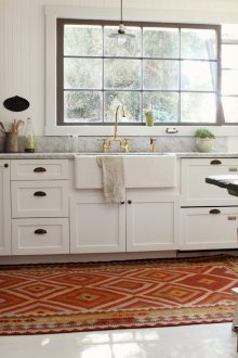 Bright carpet in a bright kitchen