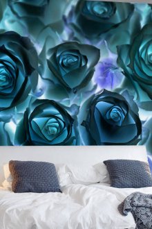 Необичайни фототапети с рози в спалнята