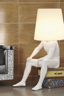 Необичайна бяла подова лампа