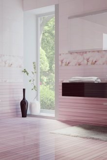 Бледо розови плочки в банята