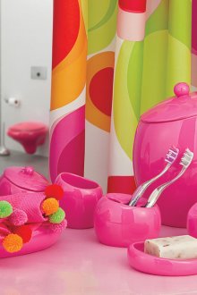 Розови аксесоари за баня