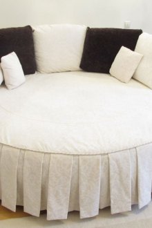 Tekstur hitam dan putih untuk katil bulat