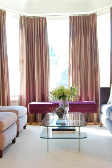 Розово пуфче в хола