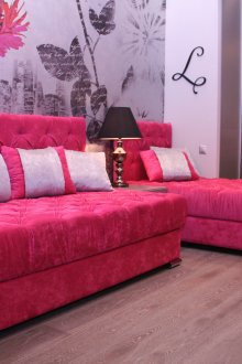 Модулно розово обзавеждане за хол