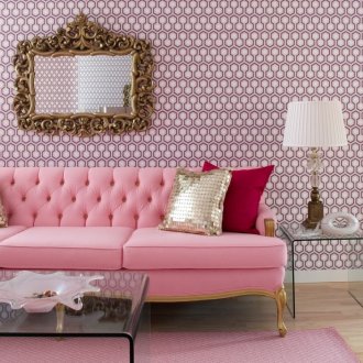 Златисто розов диван в хола
