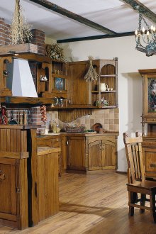 Дървена кухня в селски стил