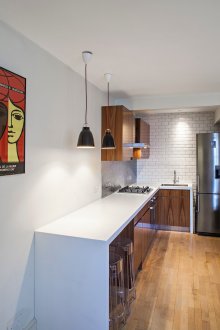 Brown and White Kitchen Set