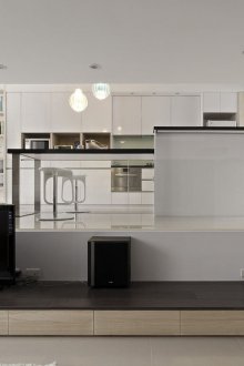 Телевизионен подиум в хола