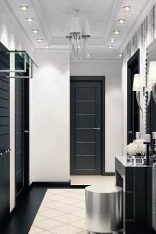 Черно-бял под в коридора