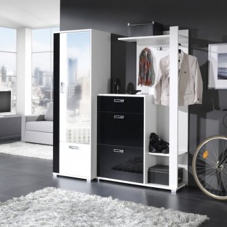 Черен и бял модерен коридор