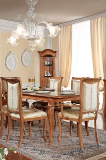 Мебели за трапезария от череша