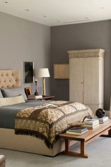 베이지색과 회색 침실