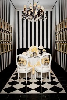 Черно-бяло покритие на трапезарията