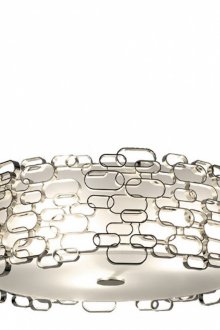 Полилей с метален декор