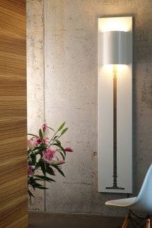 Декорация на стенна лампа с метал