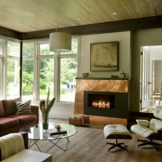 Камина декорация с медни листове