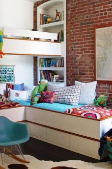 Стилно детско легло с чекмеджета