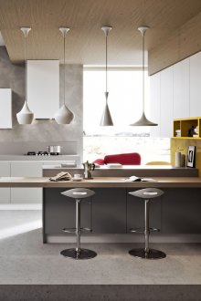 Бели полилеи в кухнята