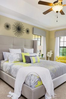 Маслинови стени в спалнята