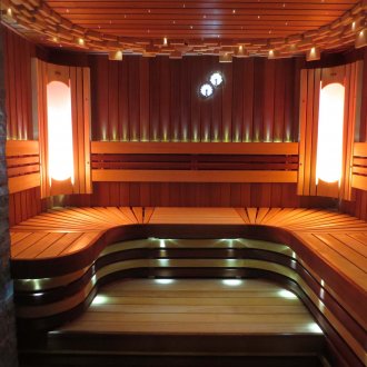 홈 사우나의 아름다운 조명