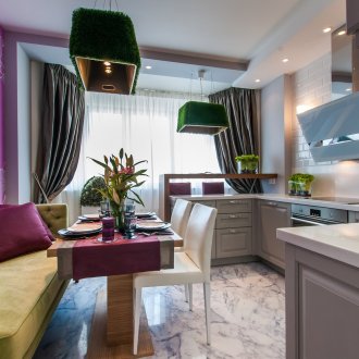 Комбинирана кухня с балкон