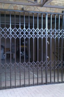 Метална предпазна решетка