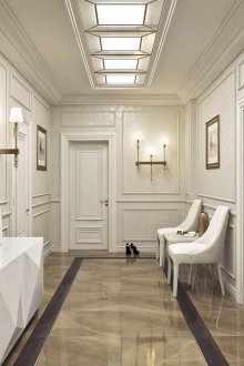 Коридор в неокласически апартамент