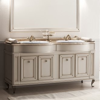 Класически шкаф с крака за две мивки в банята