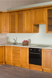 Ъглова кухня от бор