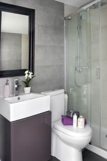 Душ в малка баня