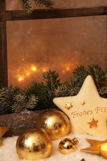 Красива декорация за коледни прозорци