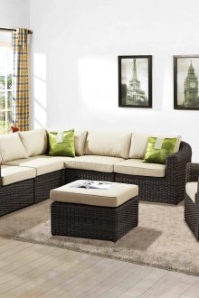 Черни плетени мебели в интериора