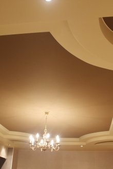 베이지 브라운 패브릭 천장